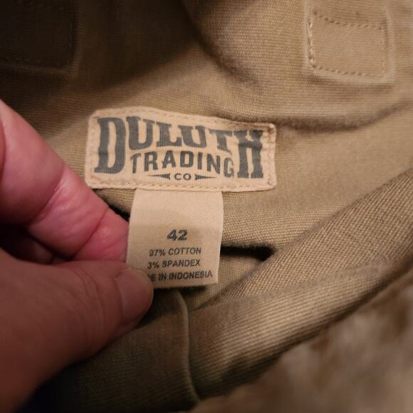 DULUTH TRADING CO Shorts Mens 40 (42) Tan 12" Cargo Heavy Pockets Flex Fire Hose - Picture 5 of 12